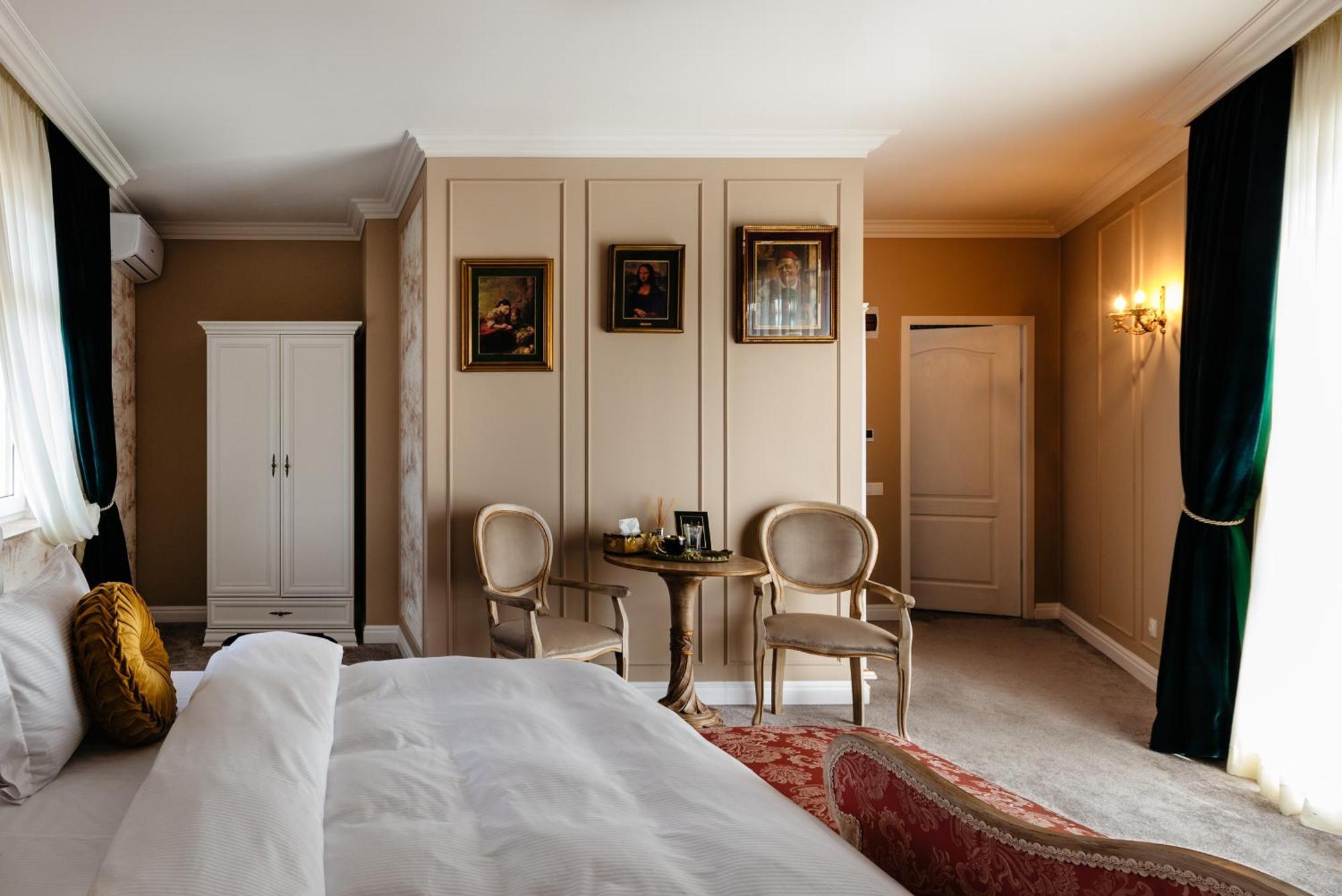 Ateneea Luxury Rooms Kaloşvar Dış mekan fotoğraf