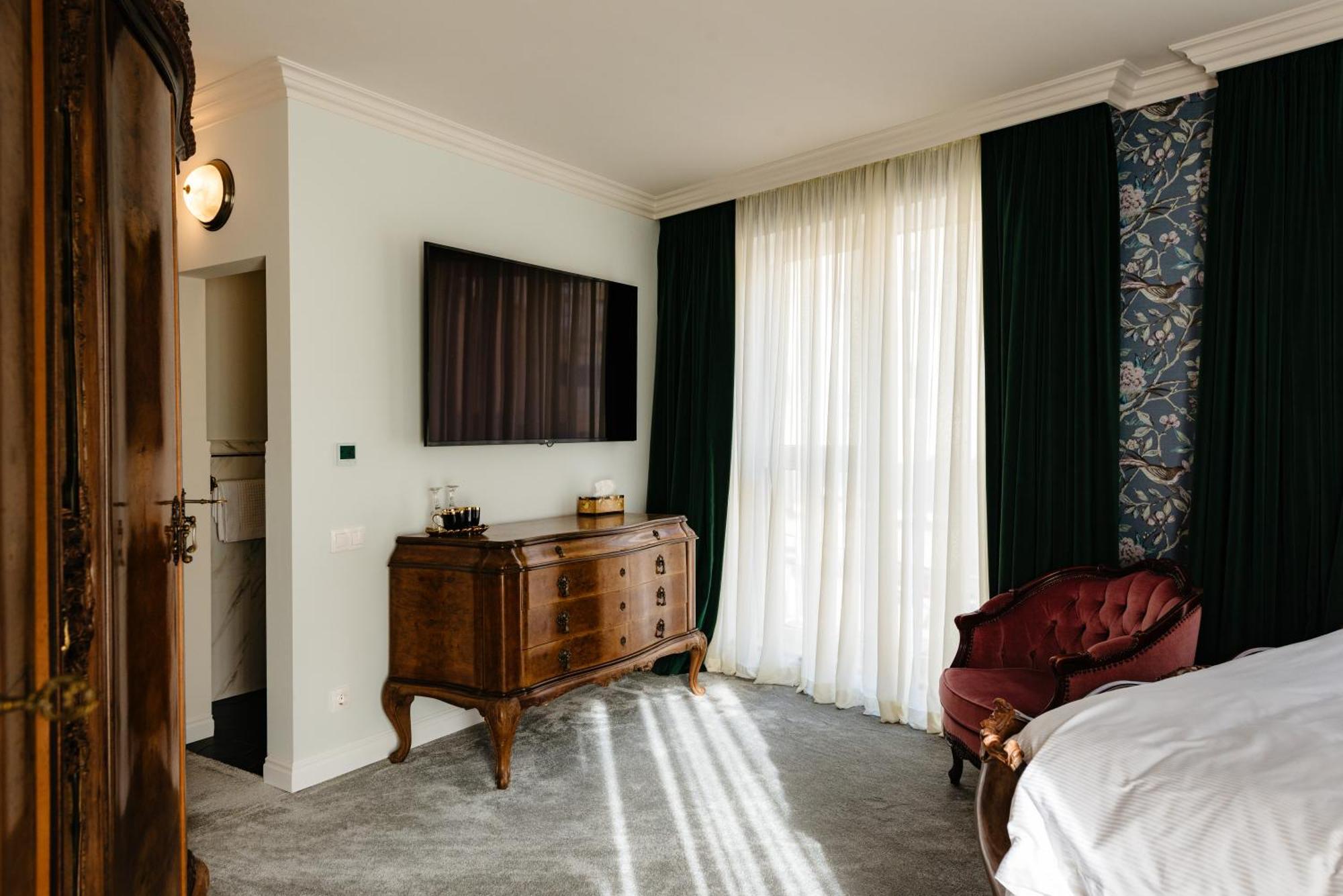 Ateneea Luxury Rooms Kaloşvar Dış mekan fotoğraf