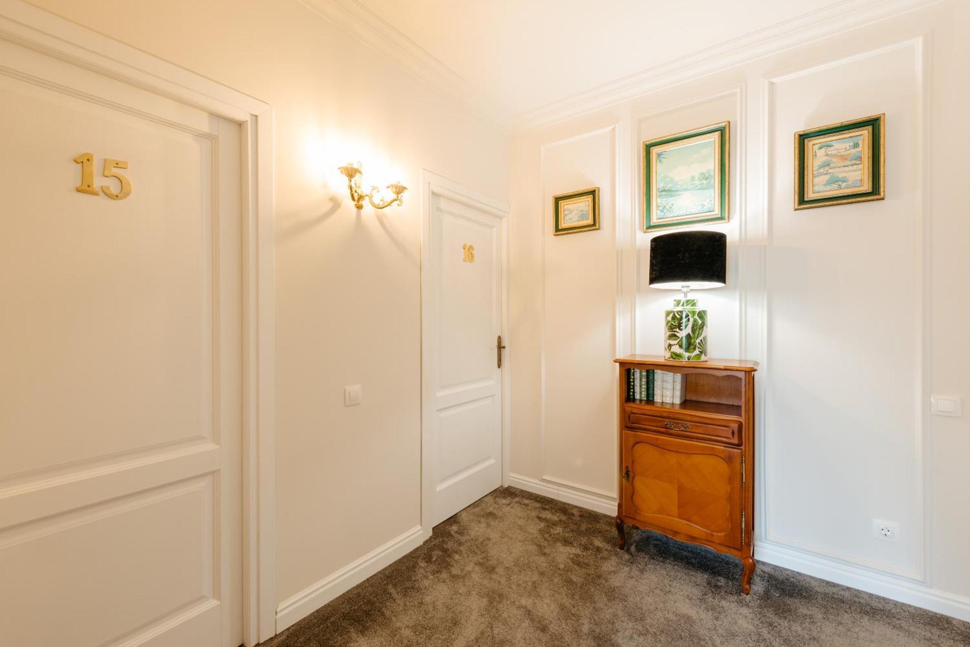 Ateneea Luxury Rooms Kaloşvar Dış mekan fotoğraf